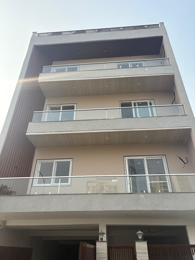 125 SqYd Floor - View 1
