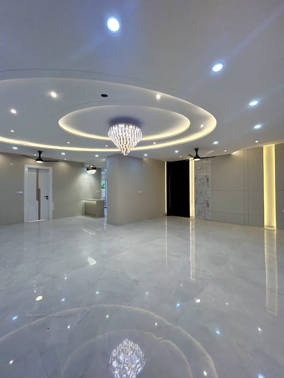 500 SqYd Floor - View 8